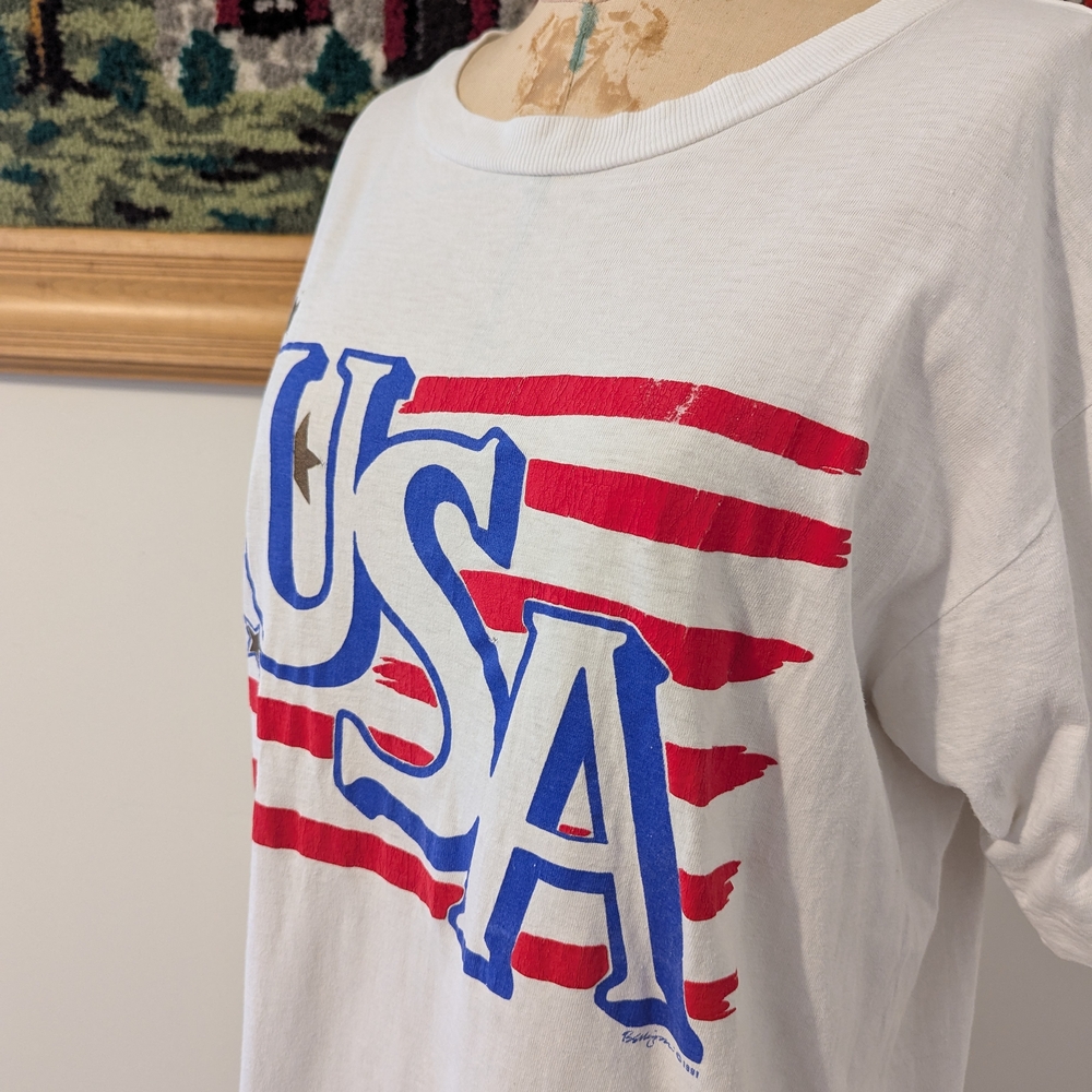 USA Graphic T-Shirt in White and Blue - Picture 6 of 9